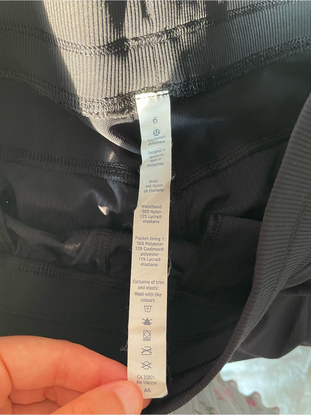 lululemon athletica Black Women's Cropped Drawstring Pants - Picture 4 of 4